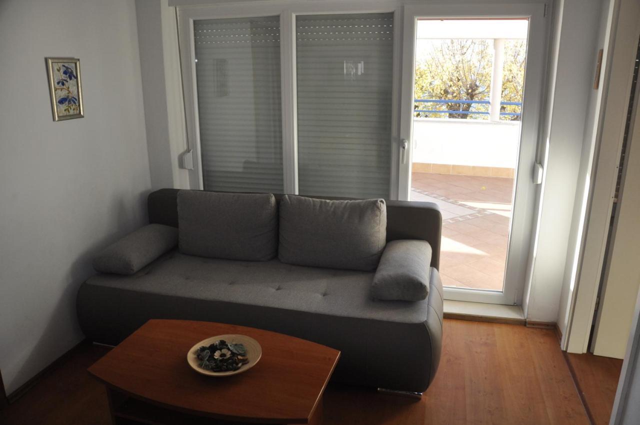 Apartment Katnic 1-2-3 Crikvenica Exterior photo